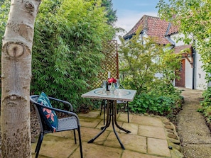 Outdoor dining - 2 Bed in Horncastle (oc-93375) (Belchford)