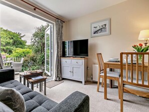 TV - 1 Bed in Perranporth (oc-colma) (Perranporth)
