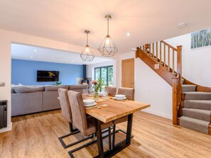 Dining - 2 Bed in Weymouth (oc-75200) (Weymouth)