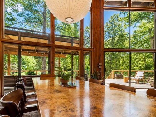 Lambeth Glass House · River · 28 Acres · Hot Tub