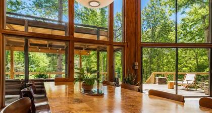 Lambeth Glass House · River · 28 Acres · Hot Tub
