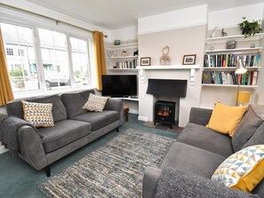 Living area - 3 Bed in Keswick (oc-sz316) (Keswick)
