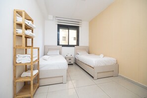 4 Schlafzimmer, Bügeleisen/Bügelbrett, WLAN, Bettwäsche