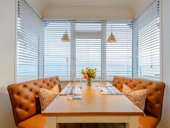 Dining - 1 Bed in Hythe (oc-89970) (Hythe)