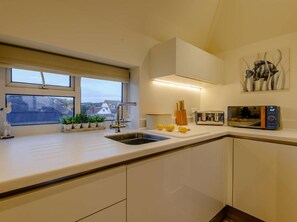 Private kitchen - 1 Bed in Hythe (oc-89970) (Hythe)