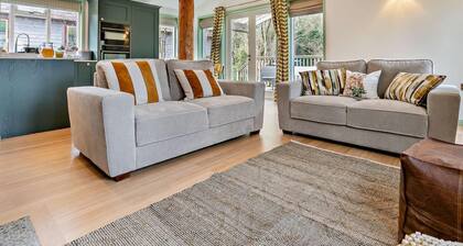 2 Bed in Truro (oc-93309)