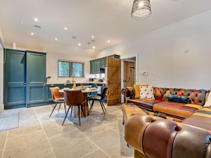Living area - 3 Bed in King's Lynn (oc-93415) (Middleton)