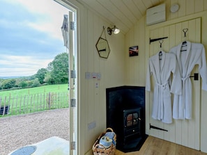Interior - 1 Bed in Hereford (oc-93440) (Little Dewchurch)