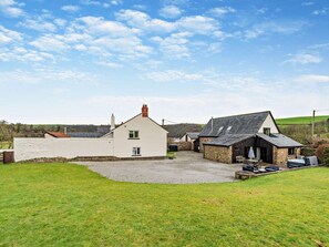Exterior - 7 Bed in Bideford (oc-93523) (Weare Giffard)
