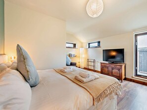 Room - 7 Bed in Bideford (oc-93523) (Weare Giffard)