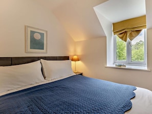 Travel cot, free WiFi, bed sheets - 2 Bed in Machynlleth (oc-93645) (Glaspwll)