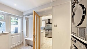 Interior - 5 Bed in Aberdovey (oc-93603) (Aberdovey)