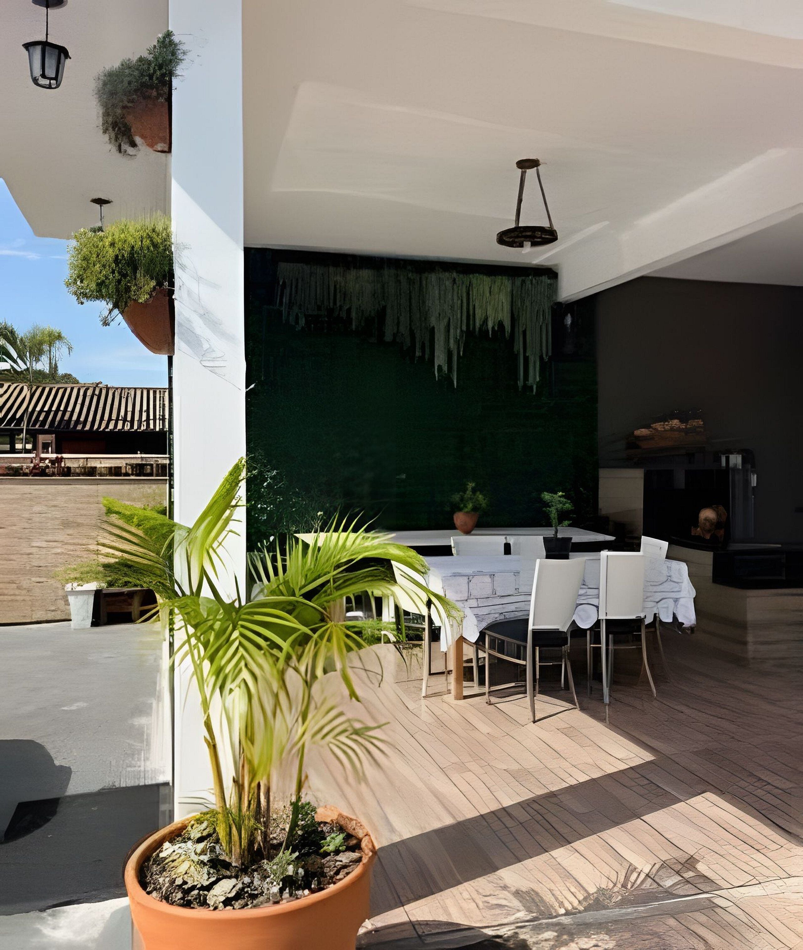 Apartment | Outdoor dining