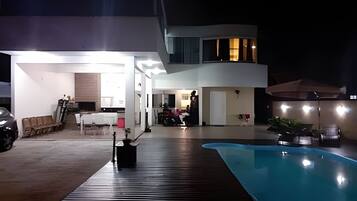 Apartment | Pool | Outdoor pool