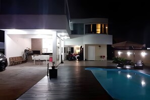 Apartment | Pool | Outdoor pool