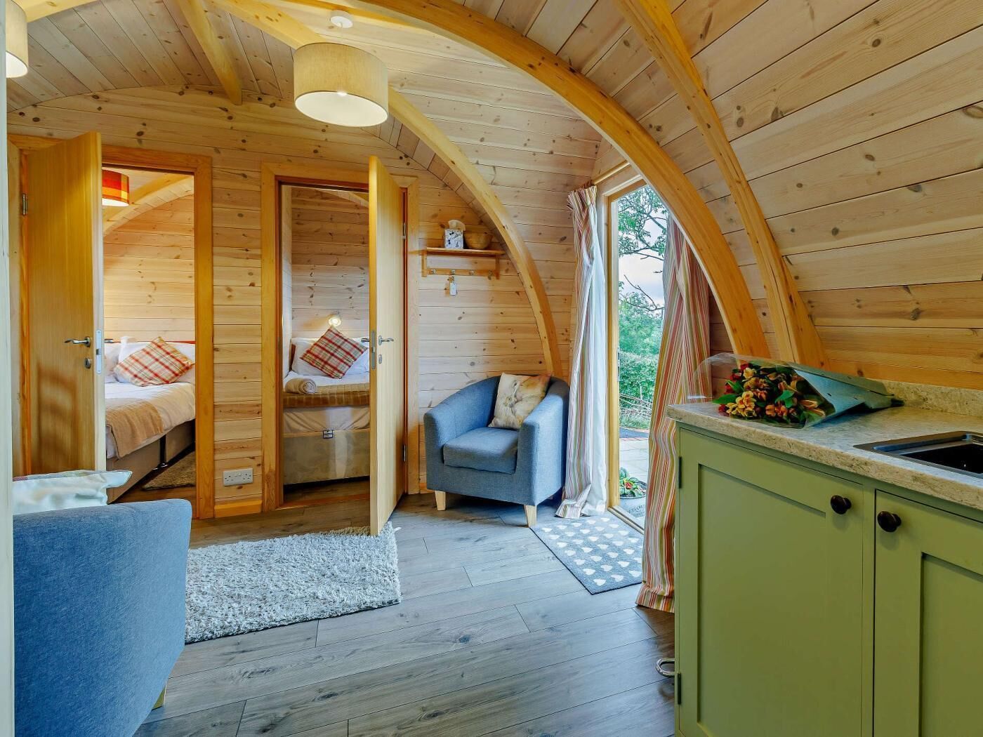 2 Schlafzimmer, Reisekinderbett, kostenloses WLAN, Bettwäsche