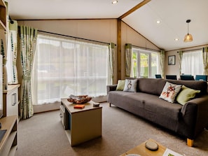 TV - 3 Bed in Shrewsbury (oc-94112) (Hope)