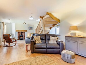 Fireplace - 2 Bed in Isle Of Skye (oc-93292) (Dunvegan)