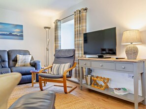Fireplace - 2 Bed in Isle Of Skye (oc-93292) (Dunvegan)