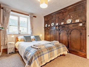3 bedrooms, travel cot, free WiFi, bed sheets - 3 Bed in Ventnor (oc-93525) (Niton)