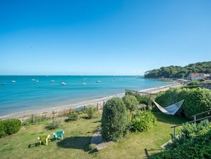 Beach - 5 Bed in Seaview (oc-93445) (Seaview)