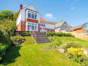 Exterior - 5 Bed in Seaview (oc-93445) (Seaview)
