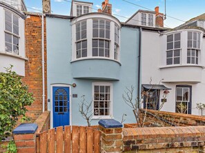 Exterior - 2 Bed in Weymouth (oc-94093) (Weymouth)
