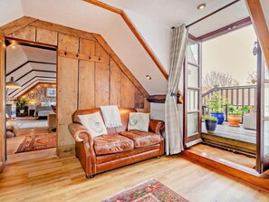 TV, fireplace - 1 Bed in Wedmore (oc-51340) (Middle Stoughton)