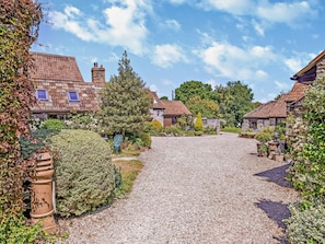 Property grounds - 1 Bed in Wedmore (oc-51340) (Middle Stoughton)