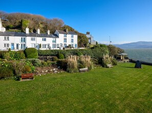 Exterior - 2 Bed in Aberdyfi (oc-dy037) (Aberdovey)
