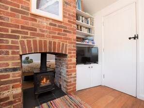 Interior - 1 Bed in Freshwater (oc-ic088) (Freshwater)