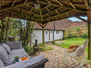 Terrace/patio - 2 Bed in Hastings (oc-94200) (Pett)