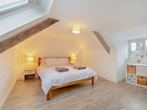 WiFi (free), bed sheets - 4 Bed in Cardigan (oc-94137) (Aberporth)