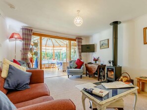 TV, fireplace - 3 Bed in Crieff (oc-88631) (Comrie)