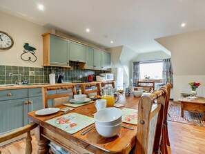 Dining - 3 Bed in Perth (oc-50031) (Stanley)