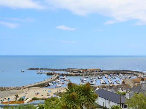 1 Bed in Lyme Regis (oc-75655)