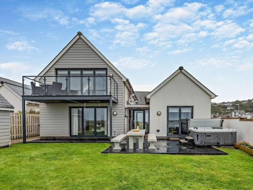 4 Bed in Bideford (oc-golfv)