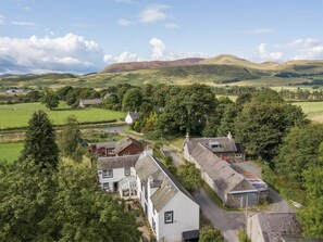 Exterior - 2 Bed in Biggar (oc-ca366) (Biggar)