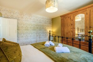 4 bedrooms, WiFi (free), bed sheets - 4 Bed in Grange-over-sands (oc-90891) (Allithwaite)