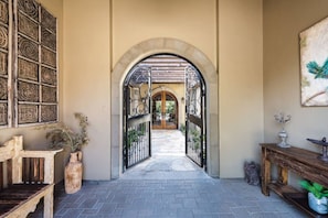 Interior - 5 BR Custom Mediterranean Estate In Andreas Hills (Palm Springs)