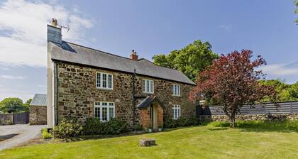 6 Bed in Okehampton (oc-estra)