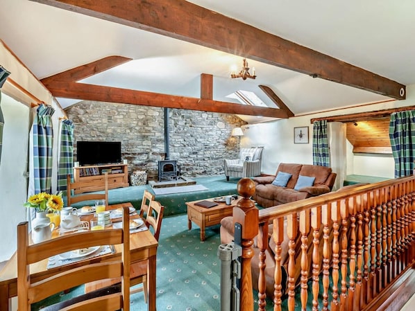 TV, fireplace - 2 Bed in Bishop Auckland (oc-94197) (Wolsingham)