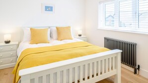 4 Schlafzimmer, Bügeleisen/Bügelbrett, Reisekinderbett, kostenloses WLAN