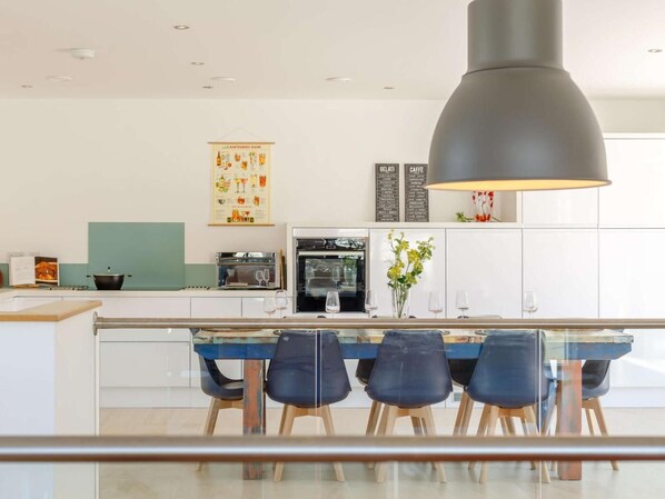 Dining - 4 Bed in Kingsbridge (oc-82932) (Bigbury-on-Sea)