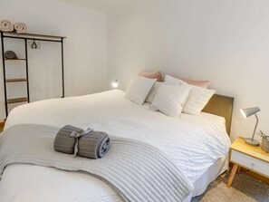 Room - 4 Bed in Kingsbridge (oc-82932) (Bigbury-on-Sea)
