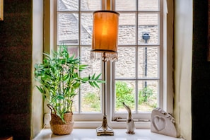 Interior - 3 Bed in Worth Matravers (oc-ic035) (Worth Matravers)