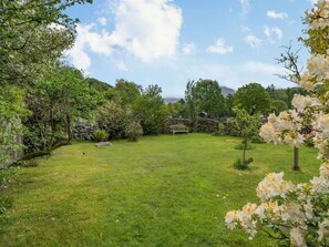 Property grounds - 3 Bed in Holmrook (oc-sz556) (Boot)
