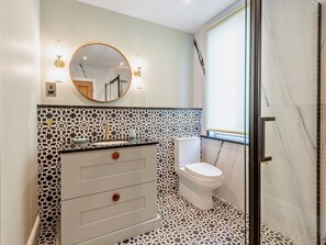 Bathroom - 4 Bed in Cockermouth (oc-91210) (Wythop)