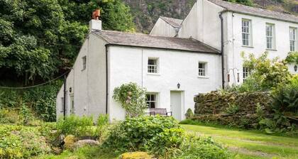 2 Bed in St John's in the Vale (SZ330)