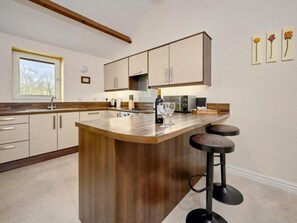 Private kitchen - 1 Bed in Cockermouth (oc-sz358) (Dean)